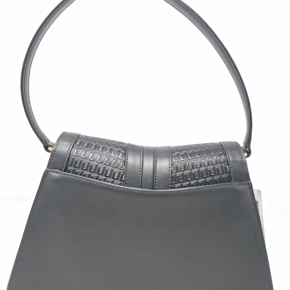 Karl Lagerfeld Paris Black Woven Leather Shoulder Bag Gold Clasp - Picture 7 of 10